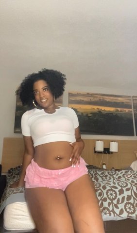 Augusta GA Mature Female Escort for Discreet Soft Curvy Dates - 1