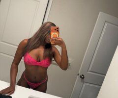 Petite 21-year-old young woman — text me now - Image 2