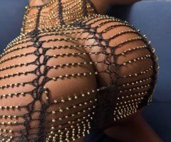 Petite 21-year-old young woman — text me now - Image 5
