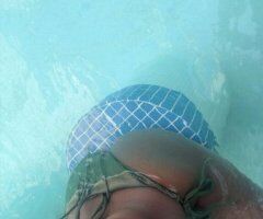 Petite 21-year-old young woman — text me now - Image 6