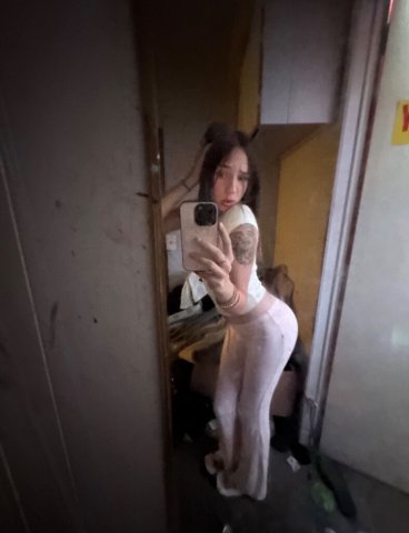 Lizzy in Chico, CA for Incalls/Outcalls — Fetish-Friendly, 2-Girl Special - 1