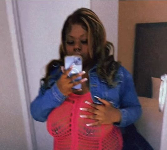 Philadelphia Companion for FaceTime/Google Meet Verification (In-Call No Deposit, Outcall Deposit/Uber) - 1