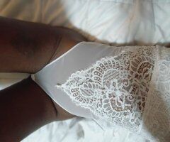 Petite freak at 24 — discreet slim-thick escort with chocolate vibes - Image 6