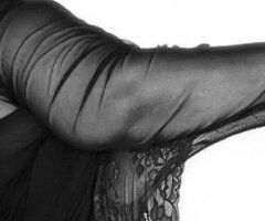 Charlotte escorts - Visiting Charlotte Female Escort — Quick Visit, 30 min, Full Hour