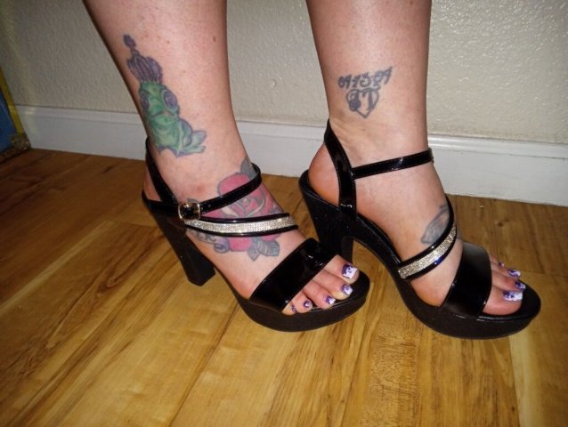 Merced, CA Incall Available Now — Horny Snowbunny MILF (30) - 1