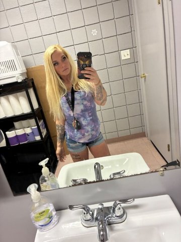Pittsburgh Blonde Cum Dumpster Services — Incall, Outcall & Content Packages (28) - 1