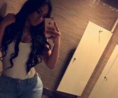 Latina Escort in Palm Springs for Discreet In-Call & Outcall - Image 2