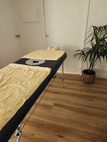 Tampa, Florida Four Hands Massage & Tantra (Deep Tissue or Relaxation) - 1