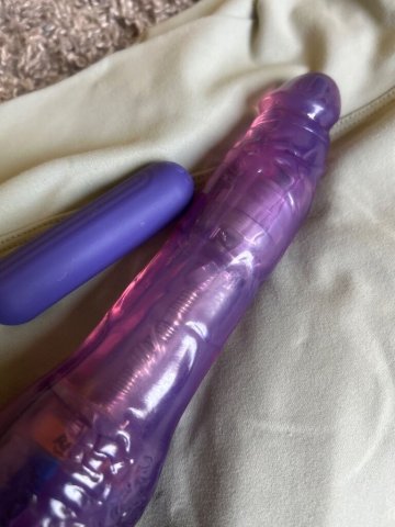 Palmdale/Lancaster CA Female Escort — Secret Get Away & Custom Vids - 1