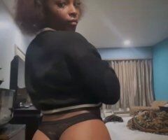 Longview, TX Discreet Cardate & Outcall Female Escort - Image 5