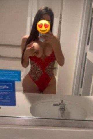 Colombian Girl Female Escort — BBJ, DFK, 69, Massages, Fetishes - 1