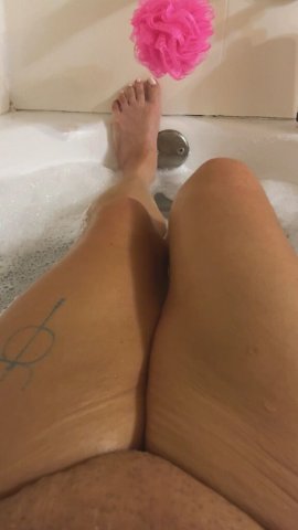 Richmond BBW Escort — Midwest guest (clean, respectful) - 1