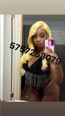Petite Pretty Female Escort — Roswell/Carlsbad NM - 1
