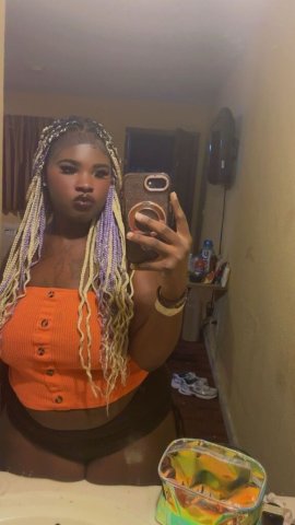 St. Louis Female Escort — QV Incalls Only (100$) + HHR/HR Rates - 1