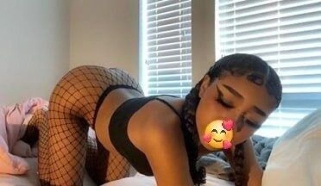 San Antonio Female Escort — Incall, Outcall, Car Date + Hotel Fun - 1