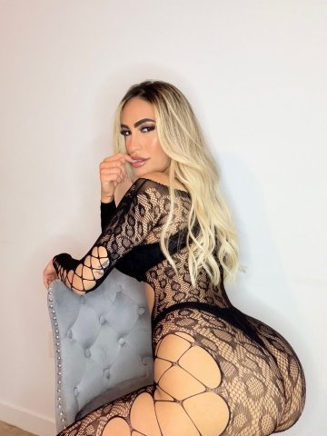 Latina Female Escort (Solo Outcall) — Central Jersey - 1