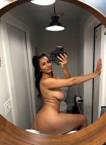 Cincinnati Independent Escort (26) — Incall/Outcall + Blow Job - 1
