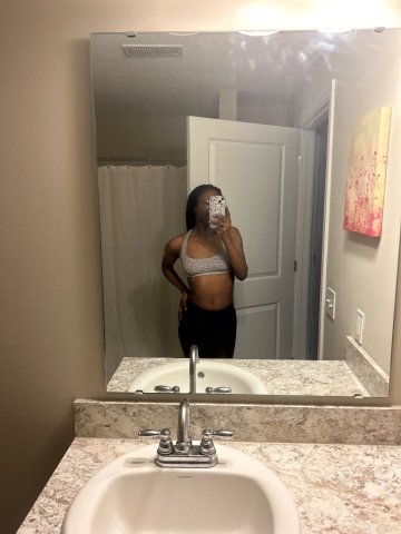 Columbus Discreet Female Escort — FaceTime or Phone Verification - 1