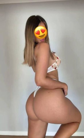 Young Female Escort in Tinton Falls — BBJ, Swallow, Massage & Extras (No Bare) - 1