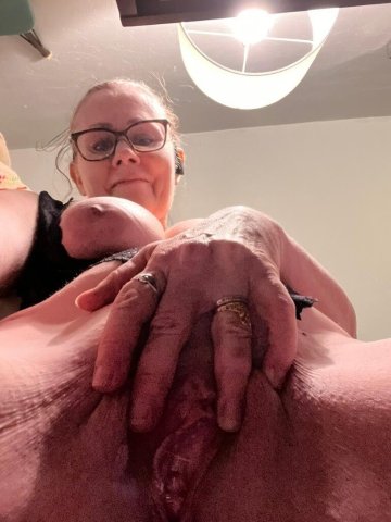 47 Milf Escorts in North Jersey — Incall, Outcall & Car Dates - 1