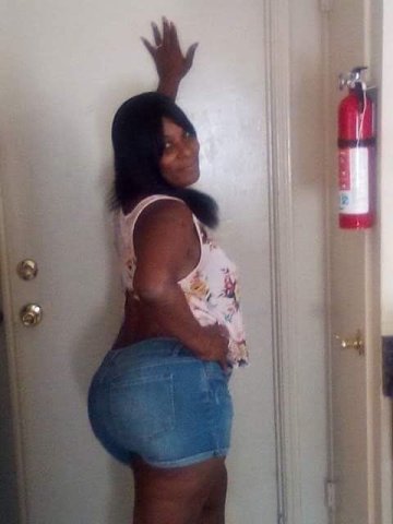 Seductive In-Call Incall Special — Lafayette Busty Escort - 1