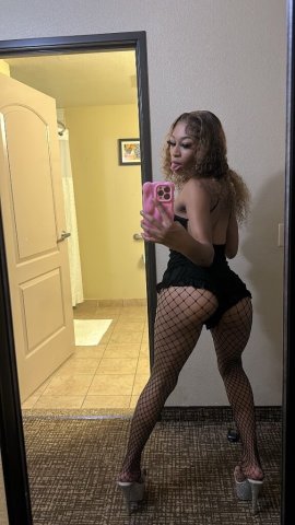 Inland Empire Female Escort — Incalls & Car Fun (Flat Rate) - 1