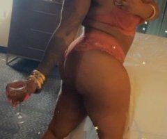 Los Angeles Female Escort — Deep Throat Queen & Squirter - Image 2