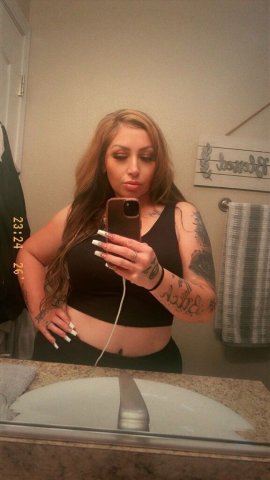 Sweet & Sexy Stacy (33) — Curvy & Athletic Escort in San Fernando Valley - 1