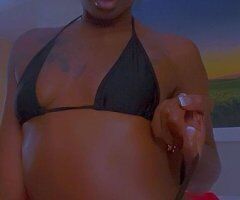 Fargo, ND Female Escort — video chat & facetime available - Image 7