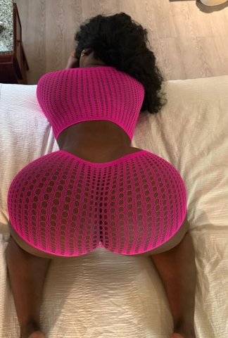 Monterey, CA Female Escort — último(s) días, anal - 1