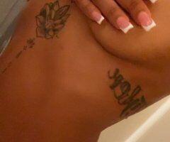 Phoenix escorts - Pretty Petite Mariah (29) — Outcall Only