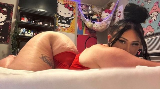 Thick green-eyed PAWG in Martinsburg — incalls & car dates - 1