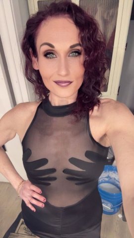 Incall Only Female Escort — Oral Skills, Knees, Pegging & JOI - 1
