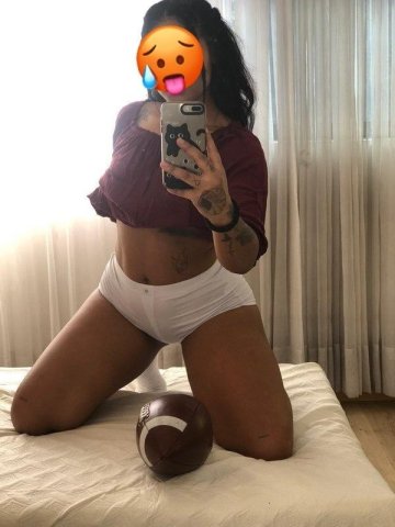 Charleston, South Carolina Female Escort - 1