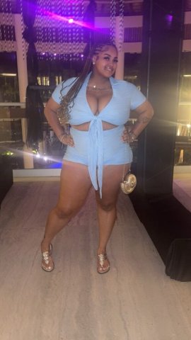 St. Louis Incalls & Outcalls — Full Body Massage + Nail Service - 1