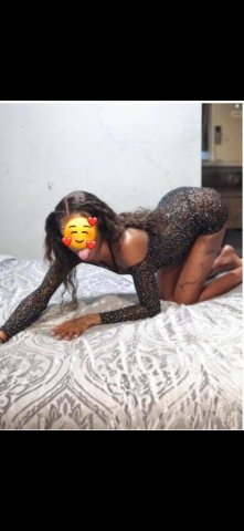 San Fernando Valley Female Escort — IN/OUTCALL, Petite & Discreet - 1