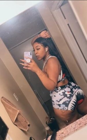 Paso Robles Female Escort — Incall & Outcall (Fetish Friendly) - 1