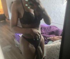 Naturally Hung BBC🍆🌈Tranny thick momma avail for hook up!Dm is Open✅ - Image 2