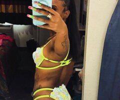 Los Angeles escorts - Los Angeles Deep Throat & Juicy Petite OutCalls