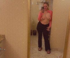 Columbia, MO Milf Escort — Safe, Fun Dates (Travel) - Image 7