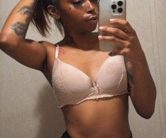 Big Island Hawaii Female Escort — tease, squirt, and kinks (in/outcall) - Image 4