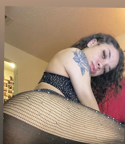 Skyy baby — petite in-calls and cardates, curls included - 1