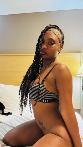 Roanoke, Virginia Female Escort — tender encounter for upscale gentlemen - 1