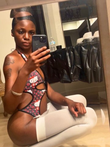 Los Angeles Female Escort — Outcalls & Content - 1
