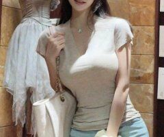 Denver escorts - Sweet face massage — super gentle, friendly approach