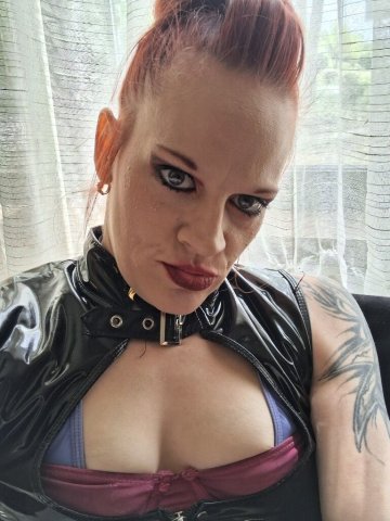 Chicago Female Escort — Zoe, small, no outcalls, specials & new pics - 1