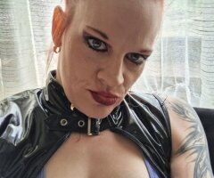 Chicago escorts - Chicago Female Escort — Zoe, small, no outcalls, specials & new pics