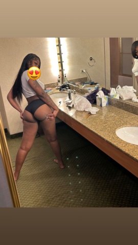 Joplin Petite Chocolate Female Escort — Sweet, discreet visits - 1