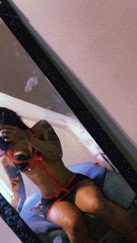 Bronx Female Escort — In-Calls (35-min, qv 100, hh 160, Hour 200) - 1
