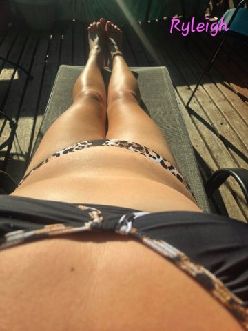 Tall Curvy Blonde — Private Incall — Mon–Fri 8a–5p (Text Only) - 1
